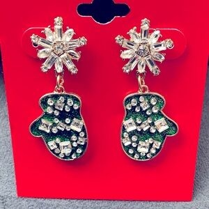 NWT Holiday Lane Green Mitten Drop Earrings